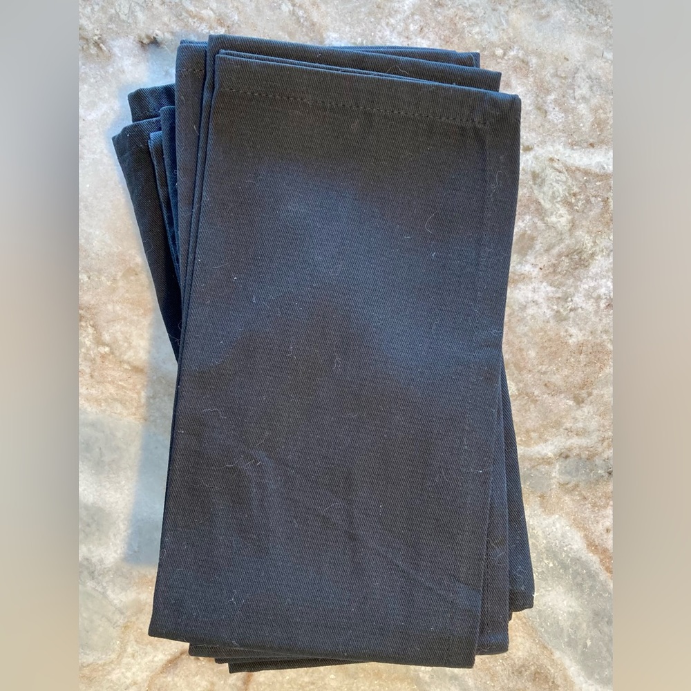 Pier 1 - Set of 4 Napkins - 100% Cotton Solid Black Napkins